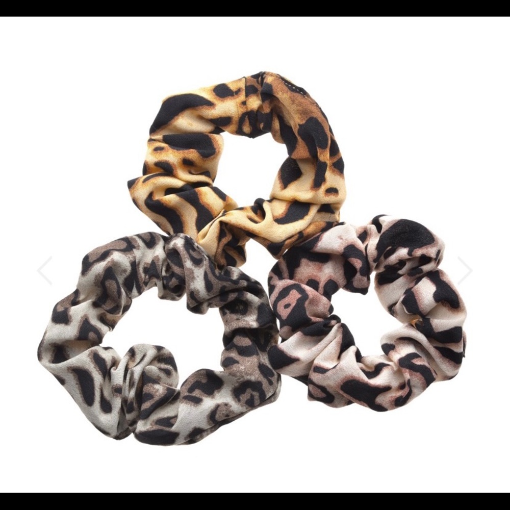 NIB set of 3 ombré scrunchies